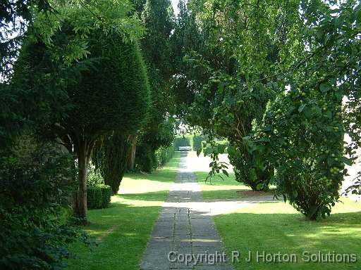 Avebury avenue